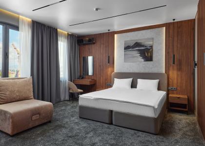 room 146 thumbnail 2